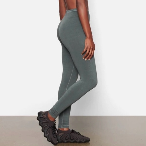 SKIMS Legging Plus Size 4X Pull On Malachite Skinny Elastic Waist Casual Comfort - Picture 1 of 11